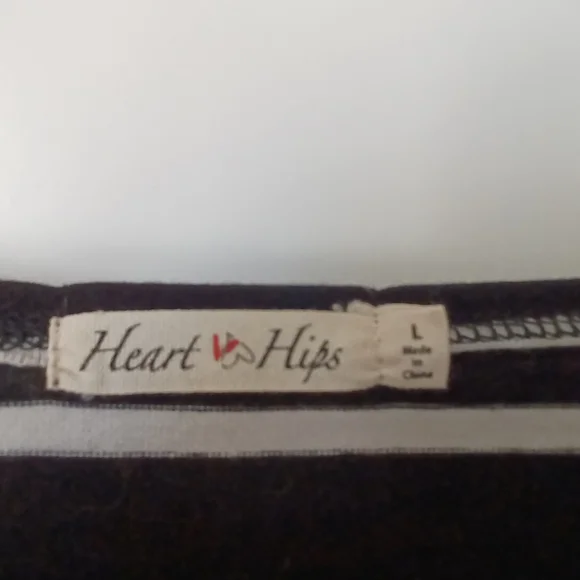 Heart Hips Black Long Sleeve - Picture 2 of 2